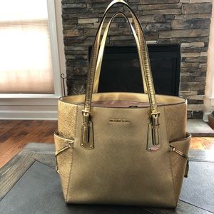 Large Michael Kors bag gold